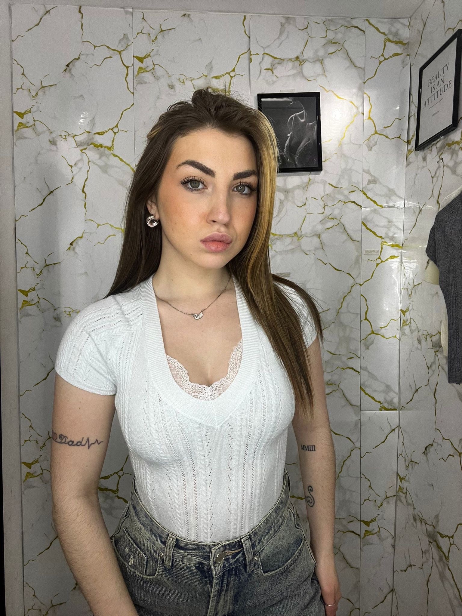 Maglia con ricamo