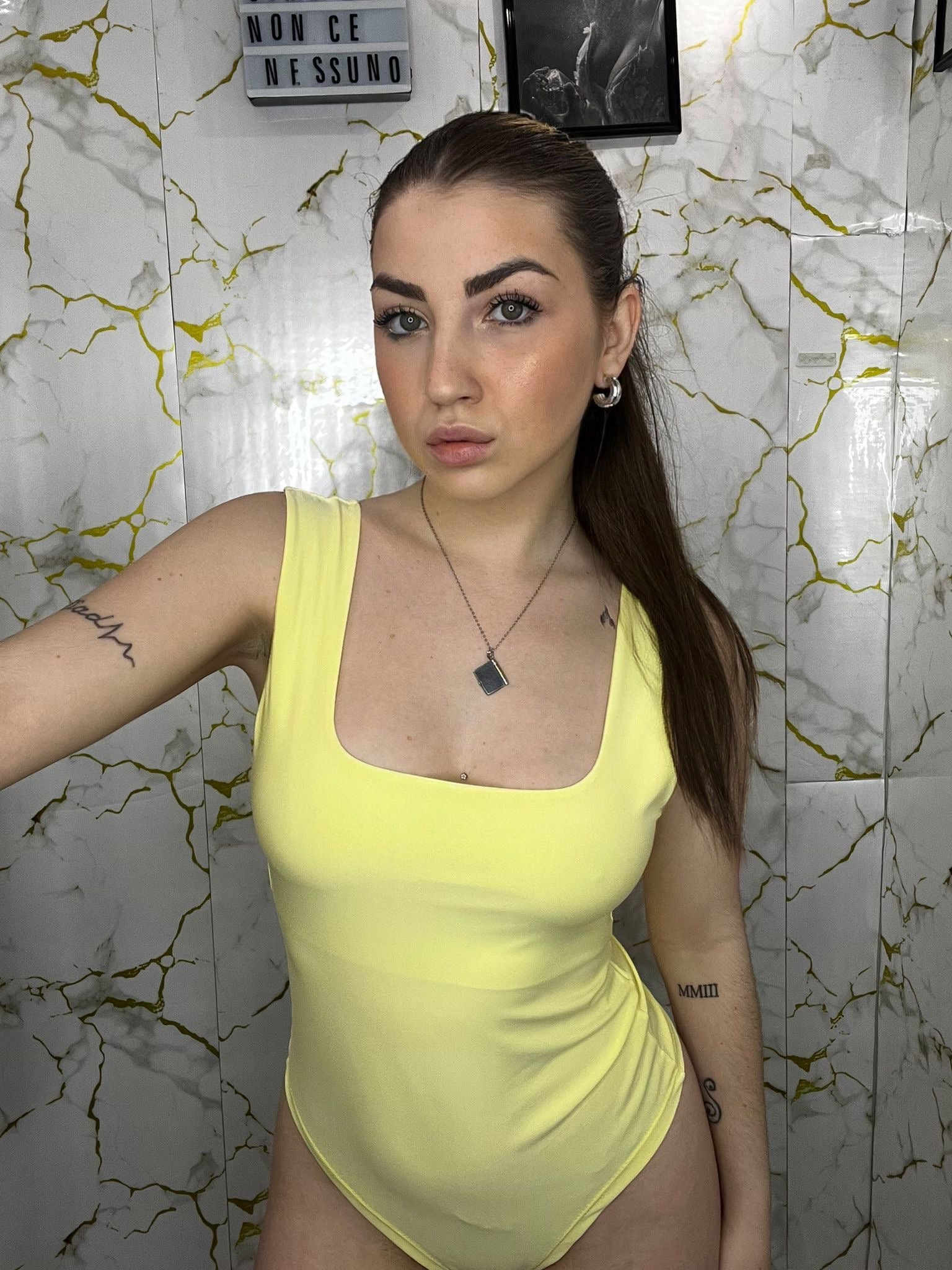 Body con scollo quadro