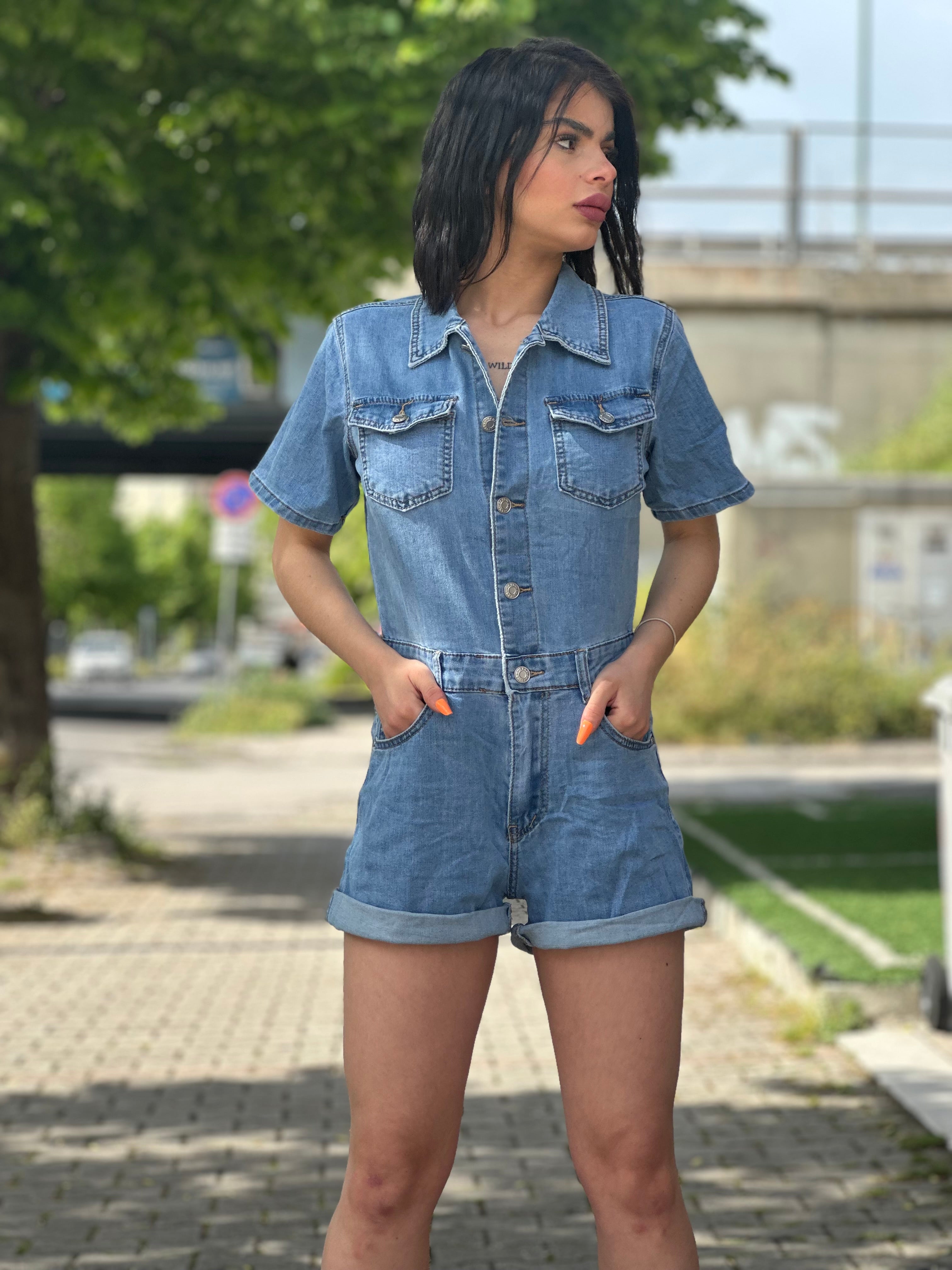 Jumpsuite elasticizzata  shorts denim