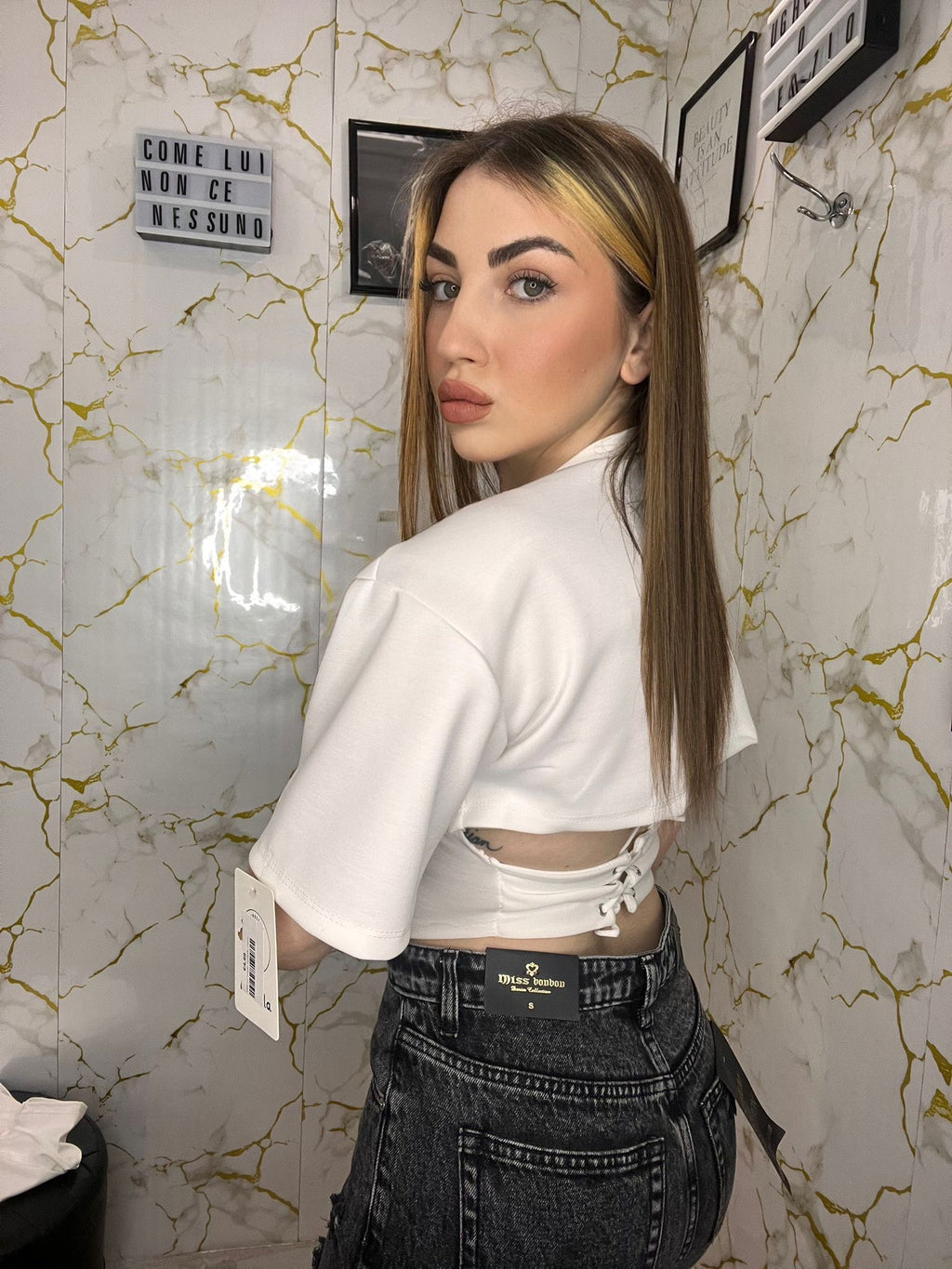 Maglia con corsetto regolabile