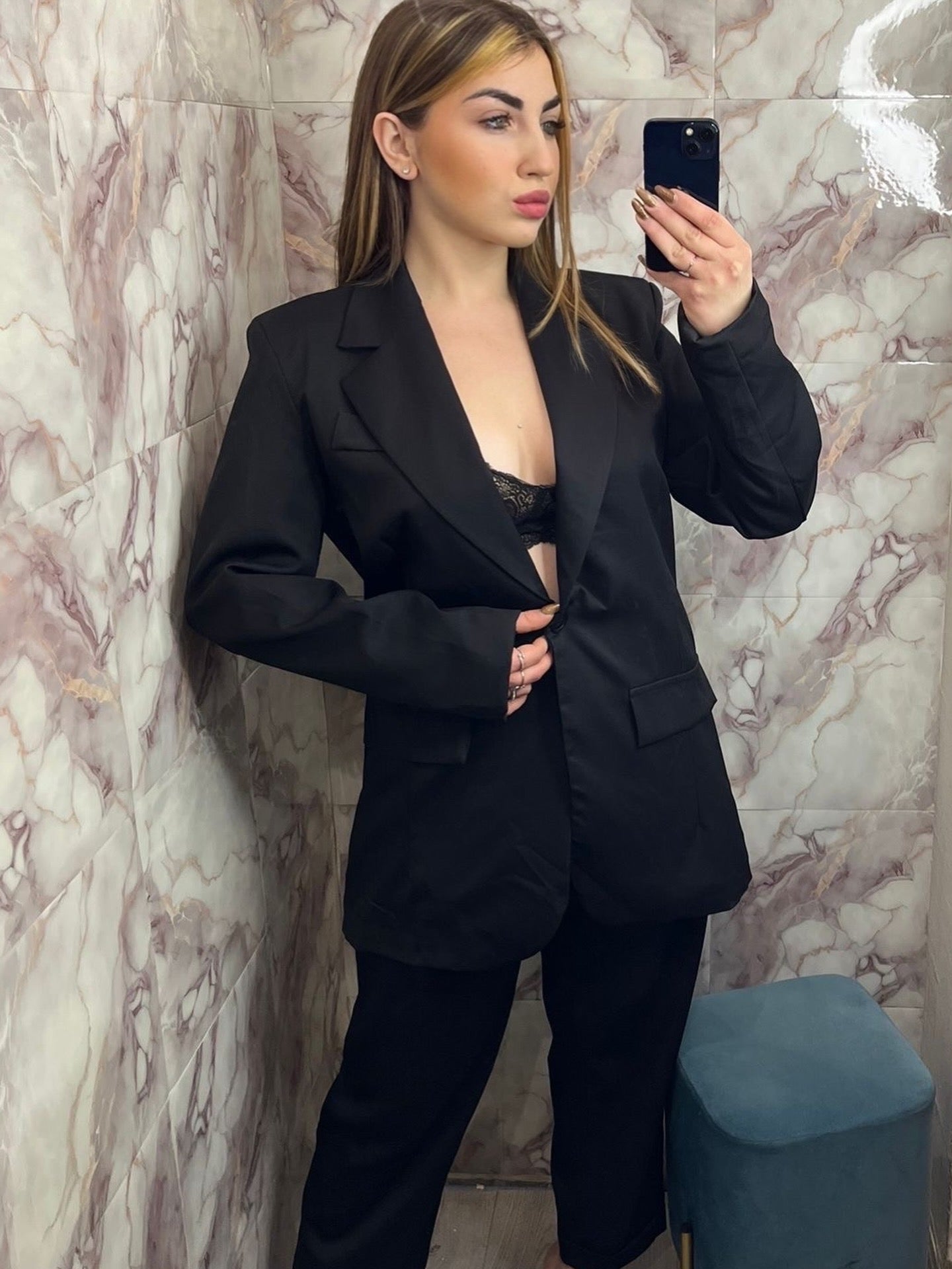 Tailleur con giacca oversize🖇️