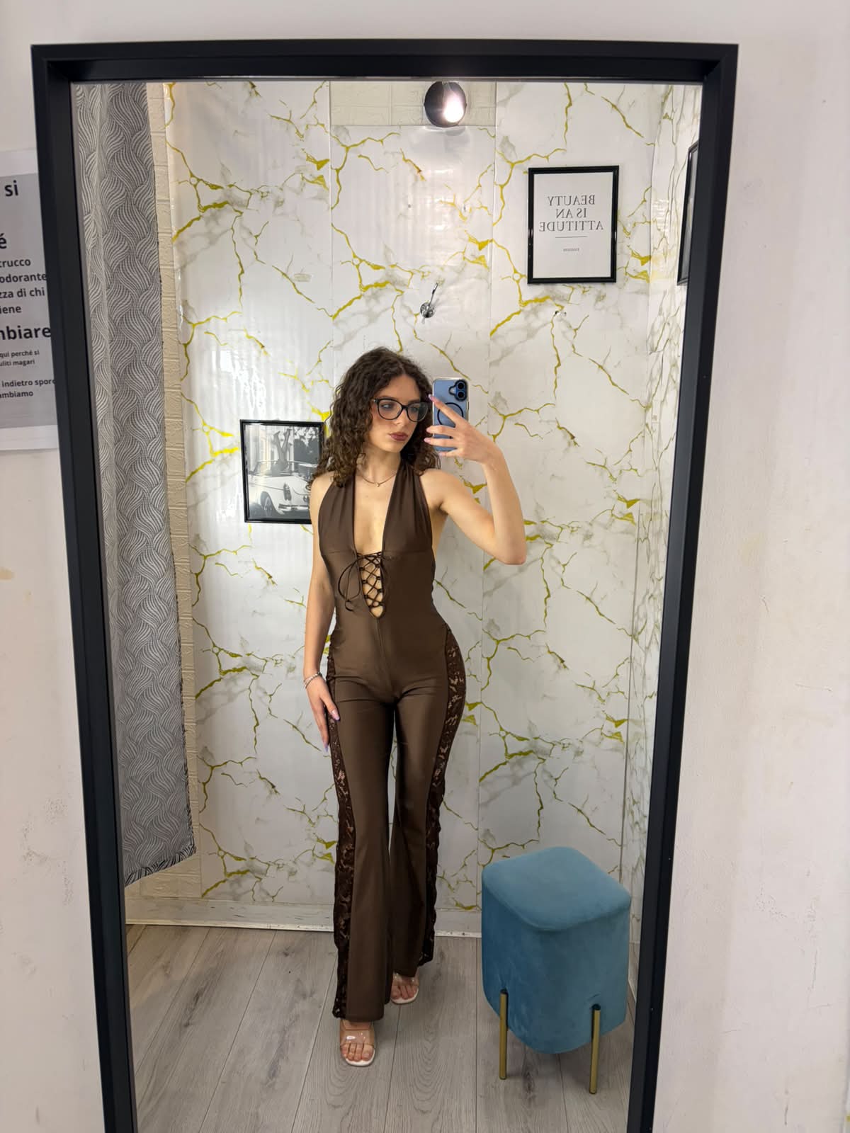 Tutina con macramé laterale