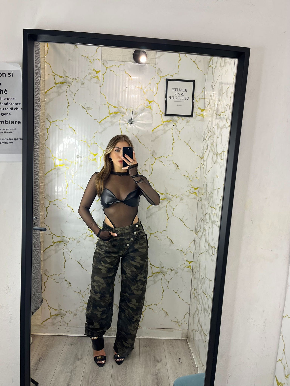 Jeans camouflage asimmetrico