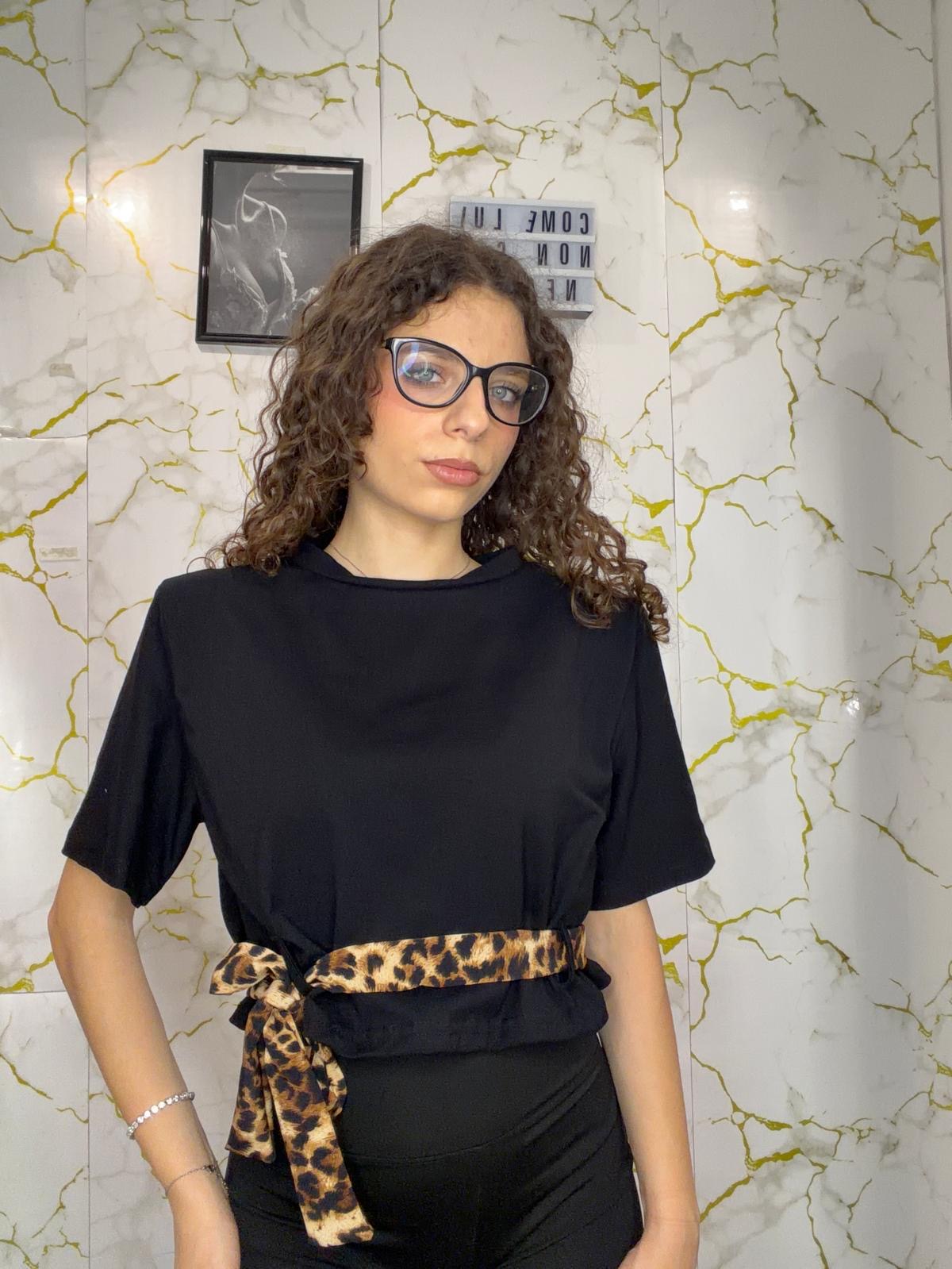 Maglia con cinturino animalier