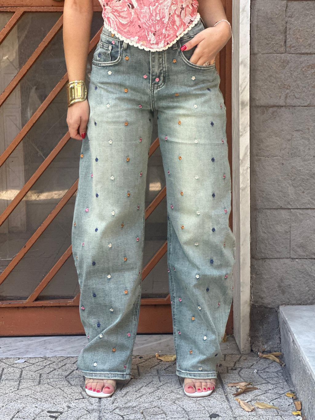 Jeans ballon con fiorellini