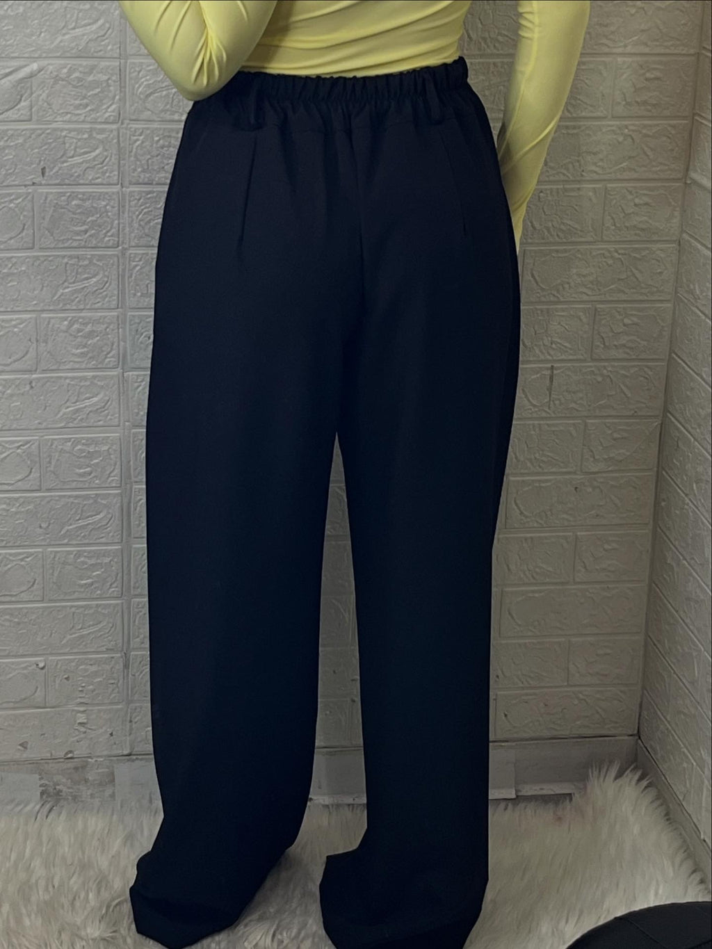 Pantalone con elastico e penche